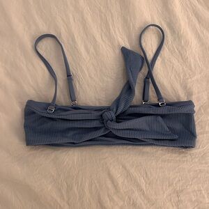 Frankie’s Bikinis Tie-Knot Top